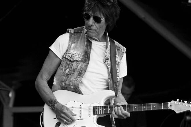 Jeff Beck während eines Auftritts im Sommer 2022.