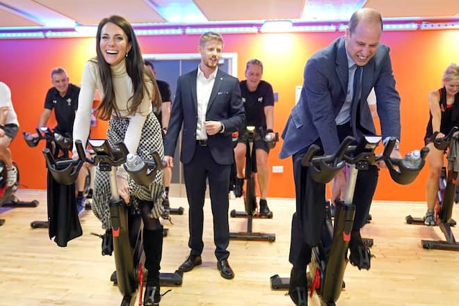 William und Kate messen sich gerne sportlich - so auch bei einem Termin in Wales.