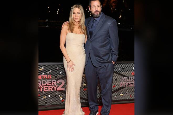 Jennifer Aniston und Adam Sandler bei ihrem «Murder Mystery 2»-Auftritt in Paris.
