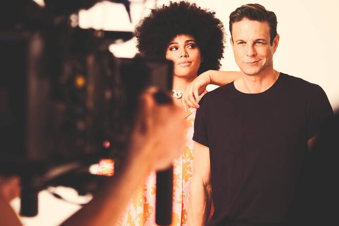 Mode-Designer Steffen Schraut feierte 2022 sein 20-jähriges Fashion-Jubiläum.