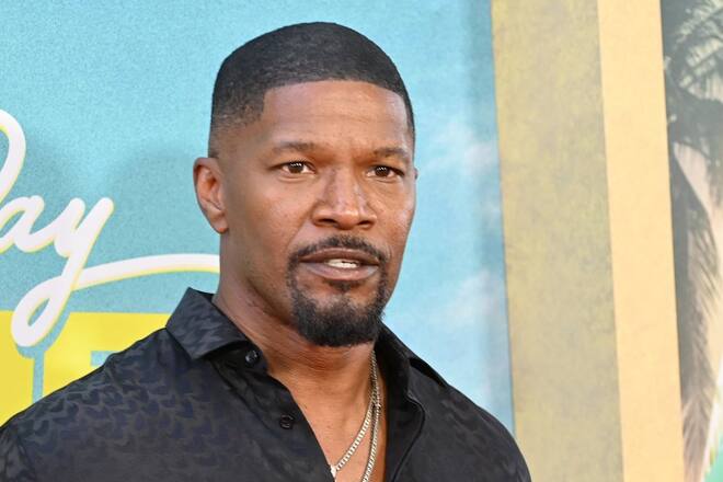 Hollywood-Star Jamie Foxx befindet sich nach wie vor im Krankenhaus.