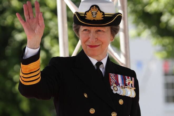 Prinzessin Anne ist die Schwester von König Charles III.