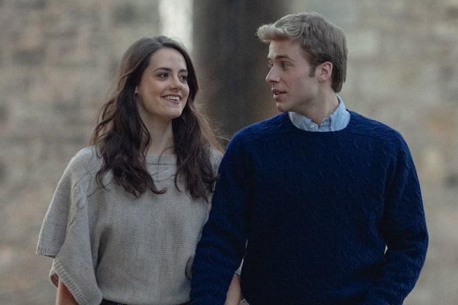 Meg Bellamy und Ed McVey als Kate und William in «The Crown».