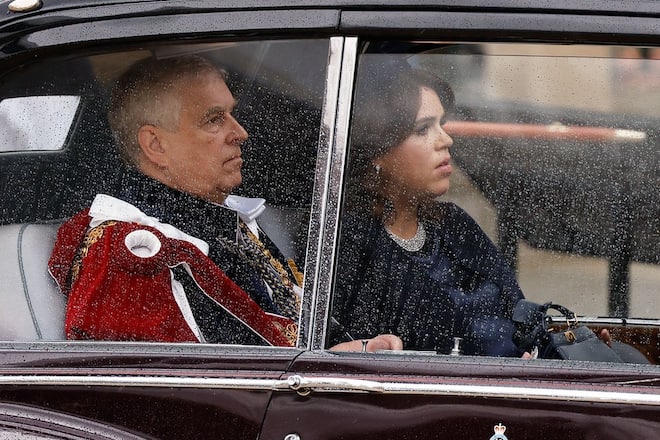 Buh-Rufe für Prinz Andrew vor der Krönung von Charles III.: Die Menge hat ihren Unmut über den in Ungnade gefallenen Bruder des Monarchen geäussert.