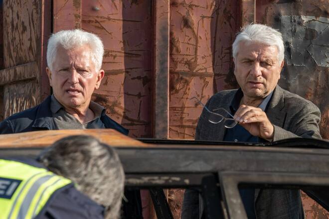 Die Münchner Kommissare Ivo Batic (Miroslav Nemec, l.) und Franz Leitmayr (Udo Wachtveitl) im «Tatort: Game Over».