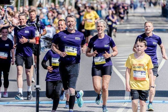 Kronprinz Frederik (vorne Mitte) bei seinem Lauf in Aabenraa.