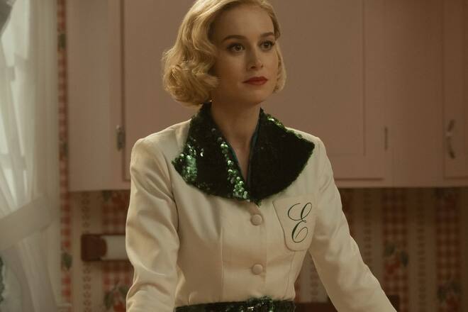 In «Eine Frage der Chemie» spielt Brie Larson die Wissenschaftlerin Elizabeth Zott.