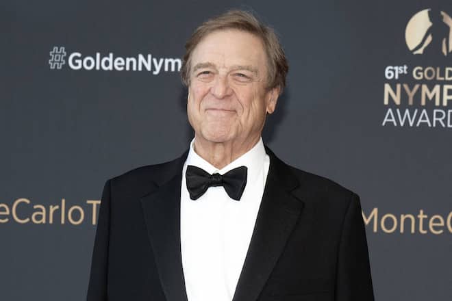 John Goodman hat sich den vergangenen Jahren halbiert und war bei der Preisverleihung in Monaco in Topform.