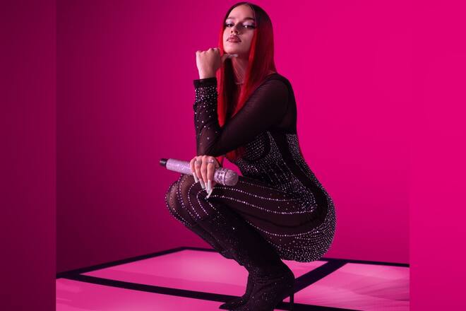 Die Rapperin Badmómzjay ist das Gesicht der neuen Young-Kampagne der Telekom.