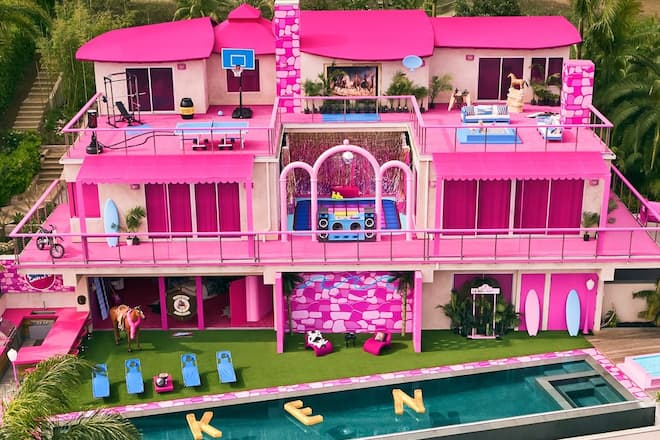 So sieht das Malibu Dreamhouse von Barbie in echt aus.