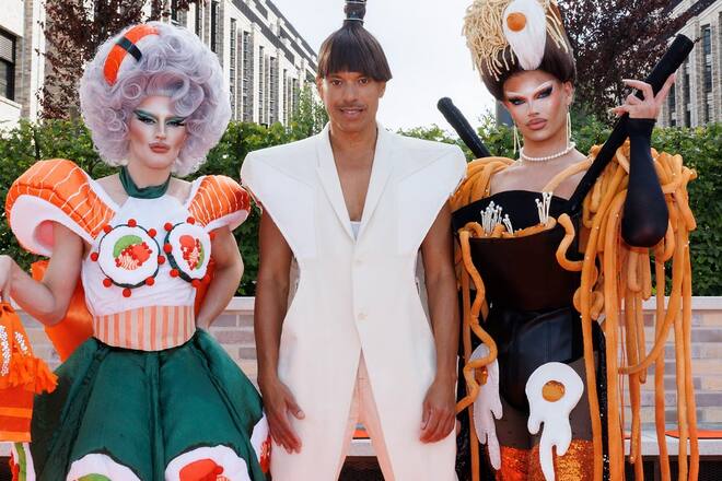 Jorge González beim «Lieferando Drag-Outfit Design Contest».