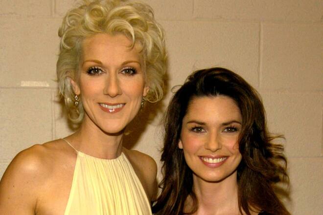 Die beiden Kanadierinnen Céline Dion (l.) und Shania Twain bei den Billboard Music Awards im Jahr 2003 in Las Vegas.