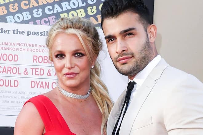 Britney Spears und Sam Asghari gehen nach sieben Jahren Beziehung und 14 Monaten Ehe in Zukunft getrennte Wege.
