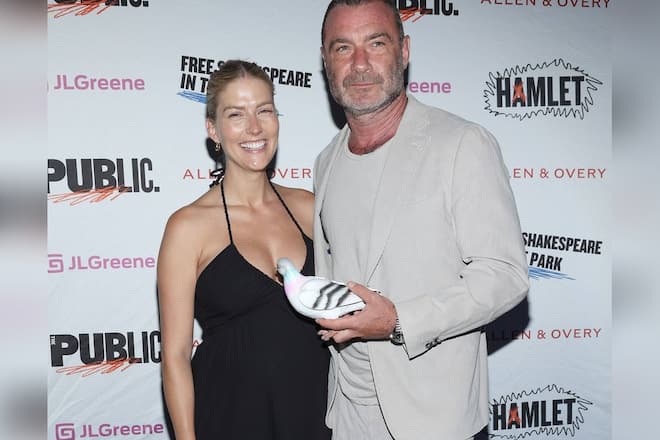 Liev Schreiber und Taylor Neisen haben ihr erstes gemeinsames Kind zur Welt gebracht.