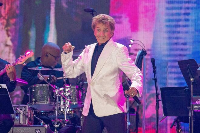 «Mandy»-Sänger Barry Manilow spielte bisher 637 Shows in Las Vegas. Auch im kommenden Jahr will er weitermachen.