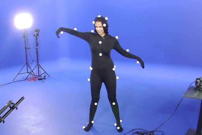 Esther Sedlaczek bringt ihrem Avatar Mimik, Bewegung und Sprache bei.