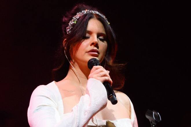 Lana Del Rey veröffentlichte im März ihr neues Studioalbum und erhielt dafür grosse Begeisterung von ihren Fans.