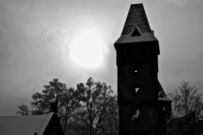 Burg Frankenstein bei Darmstadt lädt zum Gruseln ein.