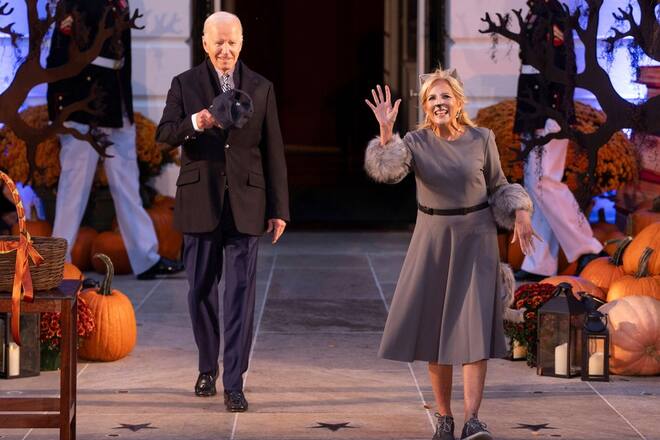 Joe und Jill Biden begrüssen Kinder und Familien für ein gemeinsames Halloween.