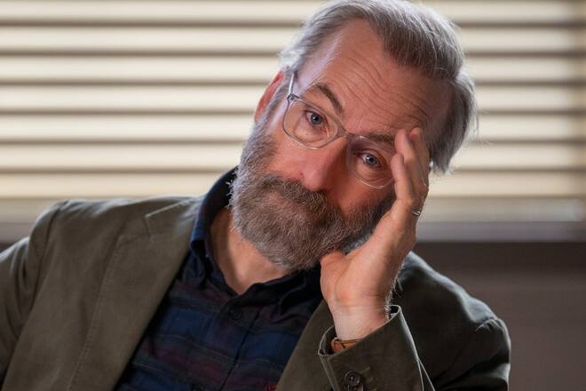 Der beliebte Darsteller Bob Odenkirk («Better Call Saul») kehrt mit «Lucky Hank» auf die Bildschirme zurück.