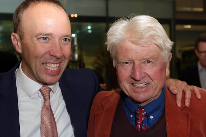 Zwei Politiker mit Dschungelerfahrung: Matt Hancock (l.) und Stanley Johnson.