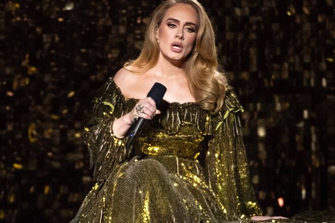 Erweitert Adele ihre berufliche Tätigkeit?