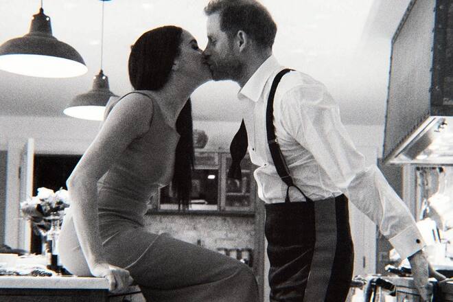 Herzogin Meghan und Prinz Harrys Doku «Harry & Meghan» weckt weiterhin das Interesse der Netflix-Abonnenten.