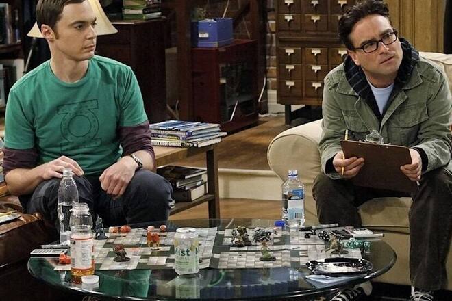 Jim Parsons und Johnny Galecki (r.) in «The Big Bang Theory».