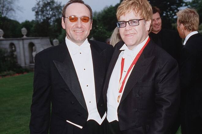 Kevin Spacey (l.) und Elton John auf dem «White Tie and Tiara Ball» im Sommer 2001.