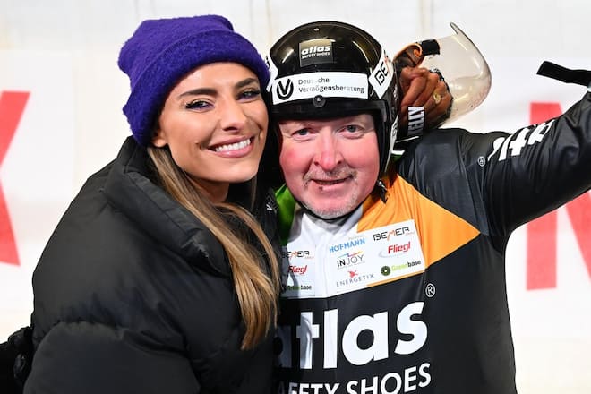 «Wok WM»-Sieger Joey Kelly liess sich von Moderatorin Sophia Thomalla feiern.