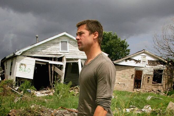 Brad Pitt besuchte im Jahr 2006 die von Hurrikan "Katrina" zerstörten Gebiete in New Orleans.