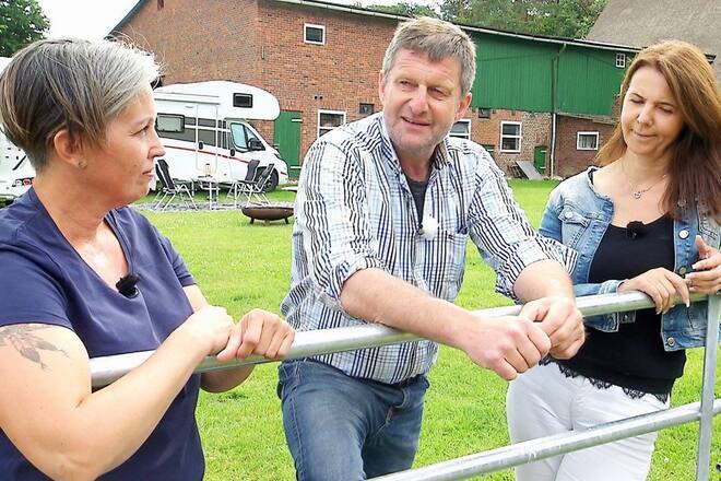 Christine (l.) oder Mandy? Michael muss sich entscheiden.