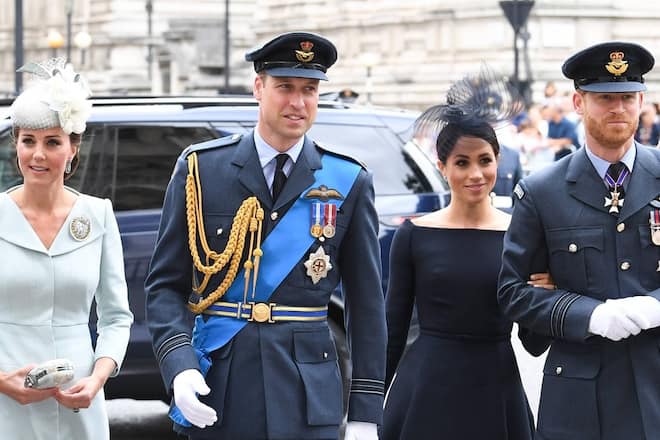 Prinzessin Kate und Prinz William scheinen über die Netflix-Doku von Herzogin Meghan und Prinz William (v.l.n.r.) «not amused» zu sein.