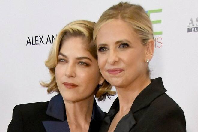 Selma Blair (li.) und Sarah Michelle Gellar drehten zusammen den Film «Eiskalte Engel», der 1999 in die Kinos kam.