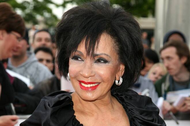 Ehre wem Ehre gebührt: Dame Shirley Bassey gibt es bald auch als Briefmarke