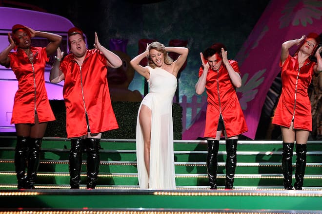 James Corden v. Late Late Show bei Carpool Karakoke mit Adele, Youtube