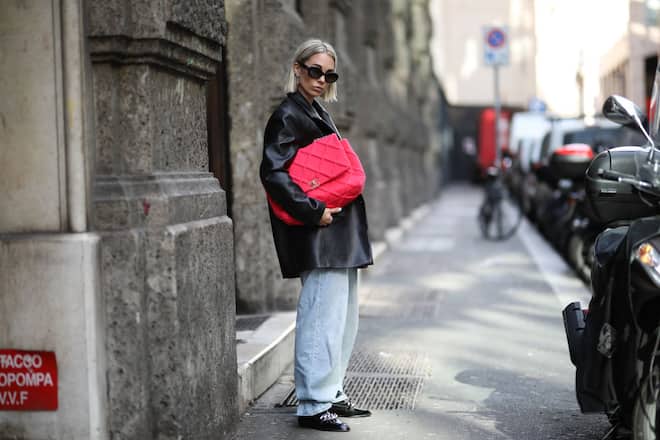 MILAN, ITALY - FEBRUARY 20: Karin Teigl wearing a Chanel bag and shades and Zara loafer during Milan Fashion Week Fall/Winter 2020-2021 on February 19, 2020 in Milan, Italy. (Photo by Jeremy Moeller/Getty Images)