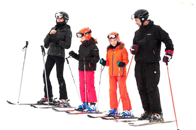 Prinzessin Leonor Prinzessin Sofia Königin Letizia König Felipe von Spanien