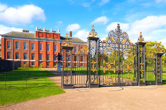 LONDON,UNITED KINGDOM - JULY 5: the exterior of Kensington Palace with the bronze statue of William III of Orange on July 5,2021 in London,England. (Photo by Peter Dazeley/Getty Images)