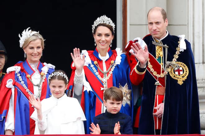 Ein Leben im Dienste der Krone: So hart arbeiten die britischen Royals  Schweizer Illustrierte