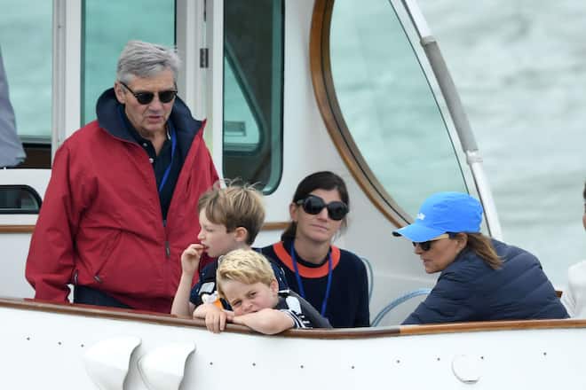 COWES, ENGLAND - AUGUST 08: Michael Middleton (L), Prince George and Carole Middleton (R) attend the King's Cup Regatta on August 08, 2019 in Cowes, England. (Photo by Karwai Tang/WireImage)