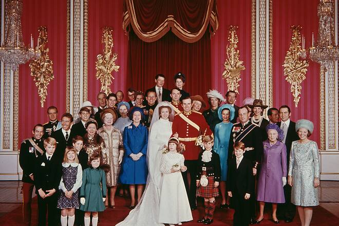Die erste Hochzeit von Prinzessin Anne mit sämtlichen Royals aus ganz Europa.