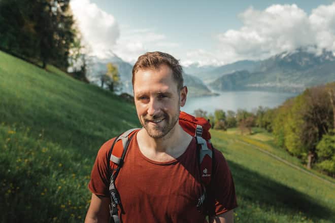 Musiker Marco Kunz, wandern auf der Rigi. 14. Mai 2021. Copyright: Marco Schnyder