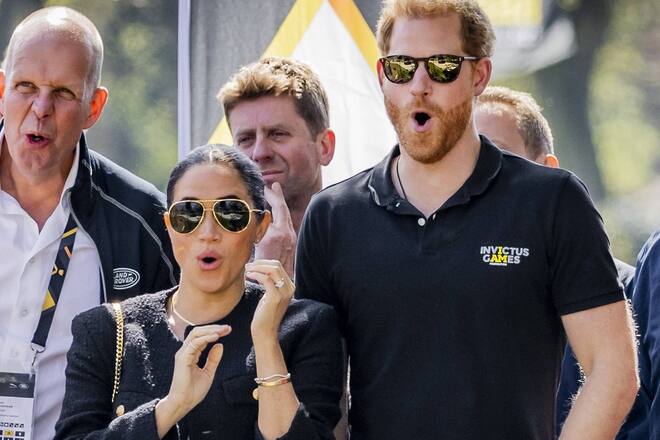 Herzogin Meghan und Prinz Harry staunen bei den Invictus Games nicht schlecht.