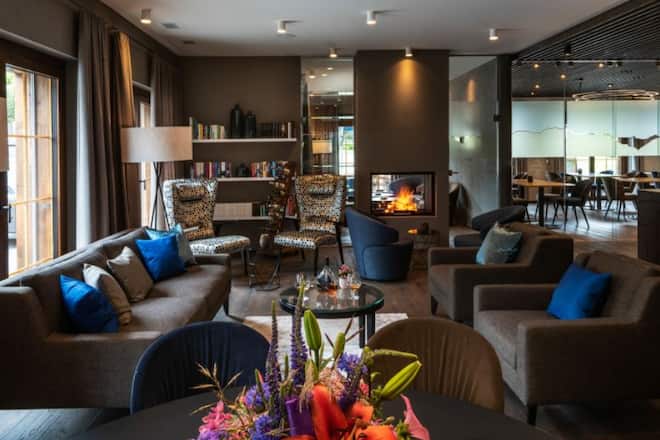 Schlafen, speisen und spazieren in Brigels