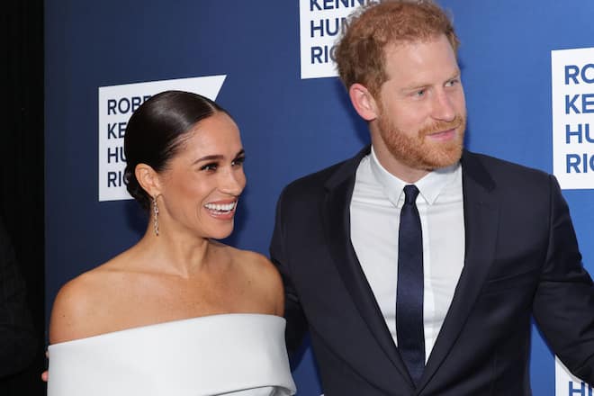 NEW YORK, NEW YORK - DECEMBER 06 Meghan, Duchess of Sussex and Prince Harry, Duke of Sussex attend the 2022 Robert F. Kennedy Human Rights Ripple of Hope Gala at New York Hilton on December 06, 2022 in New York City. (Photo by Mike Coppola/Getty Images for 2022 Robert F. Kennedy Human Rights Ripple of Hope Gala)