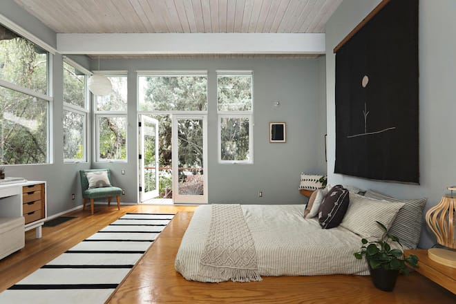 So schön wohnt Emily Ratajkowski