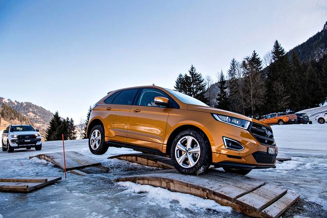 Beim Ford-Winterfahrtraining