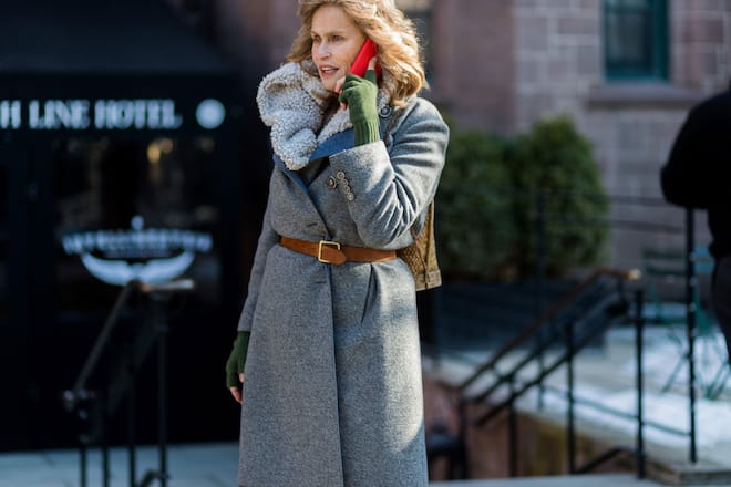 3 Weisheiten, die wir von Lauren Hutton lernen können.