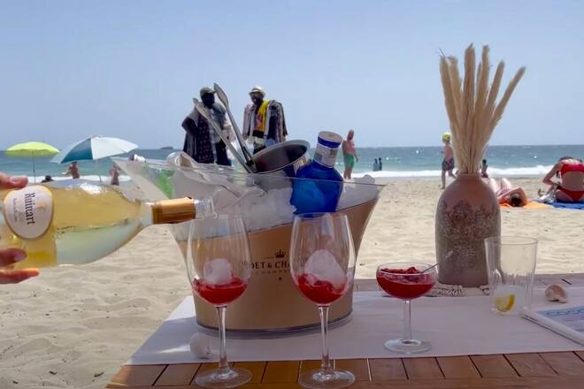 Champagner am Strand